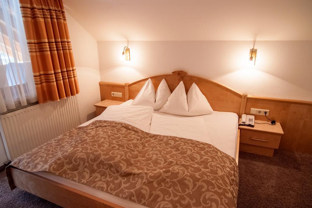 Hotel Garni Mirabell イシュグル エクステリア 写真
